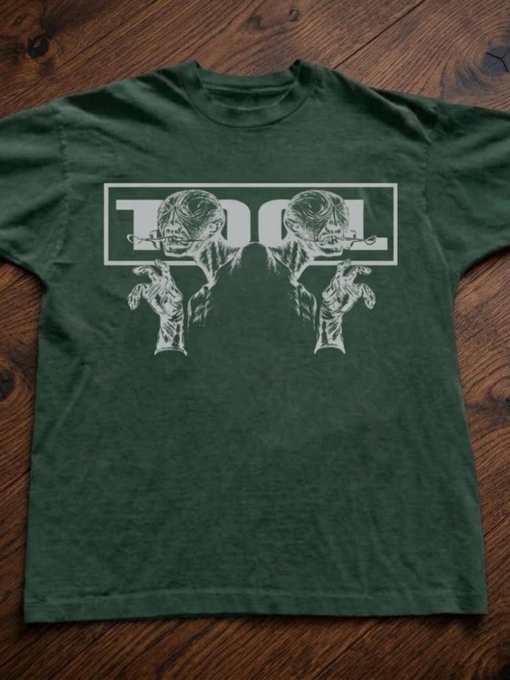 Green Graphic Short-Sleeve Men's T-Shirt